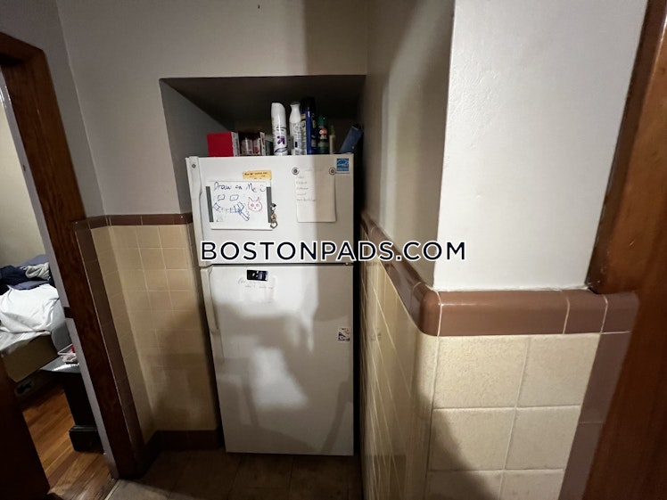 Frederick Ave., Medford