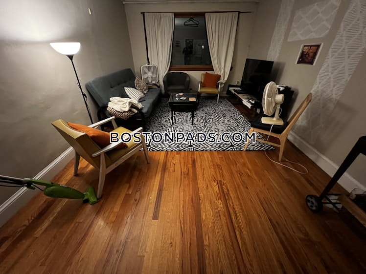 Frederick Ave., Medford