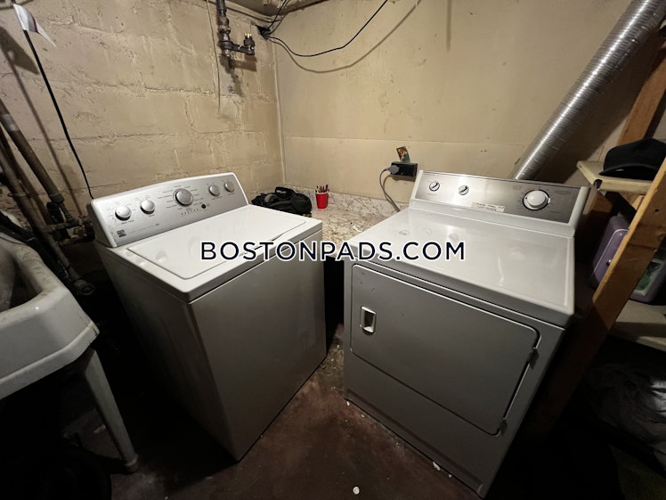 Frederick Ave., Medford