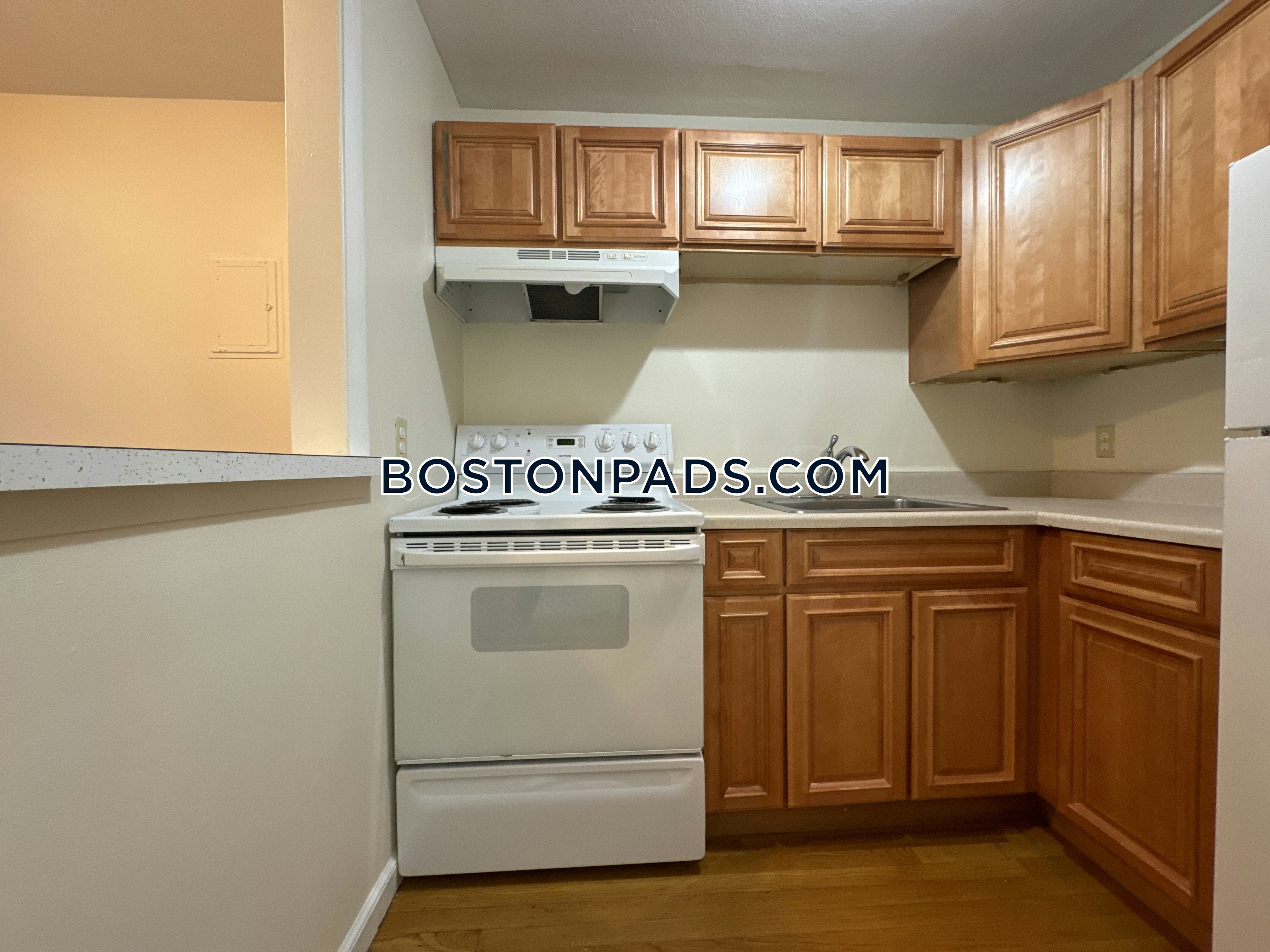 Boston - $2,925