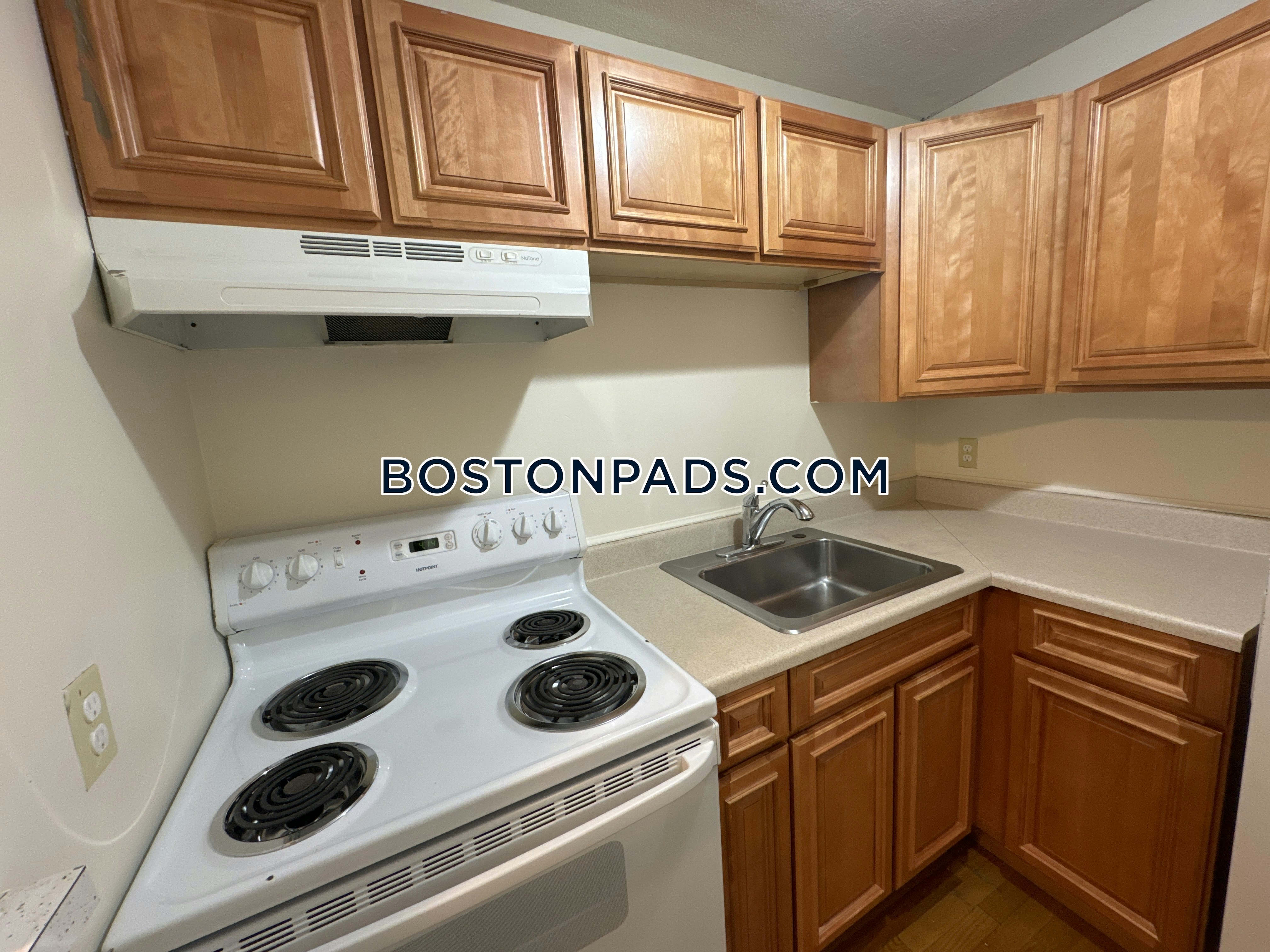 Boston - $2,925