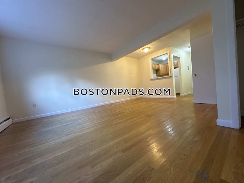 Boston - $2,925+ /month