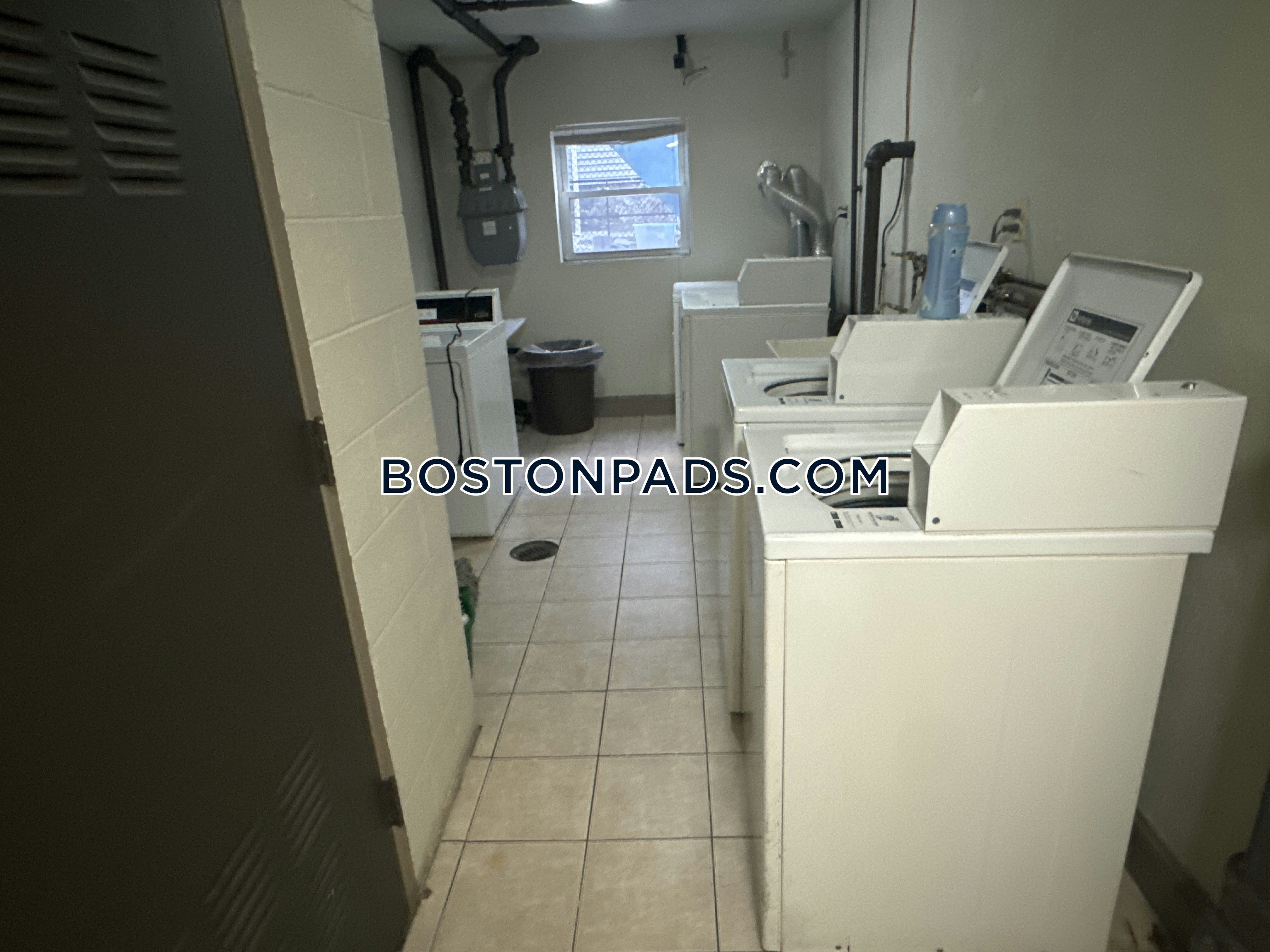 Boston - $2,925