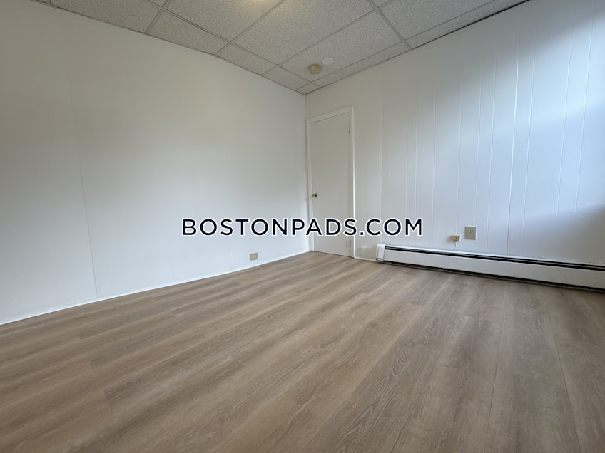Boston - $2,450+ /month