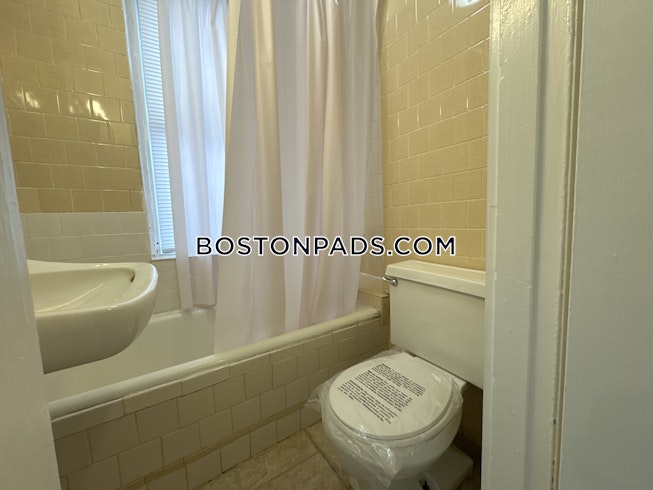 Boston - $2,450+ /mo