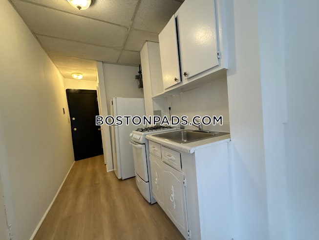 Boston - $2,450+ /mo