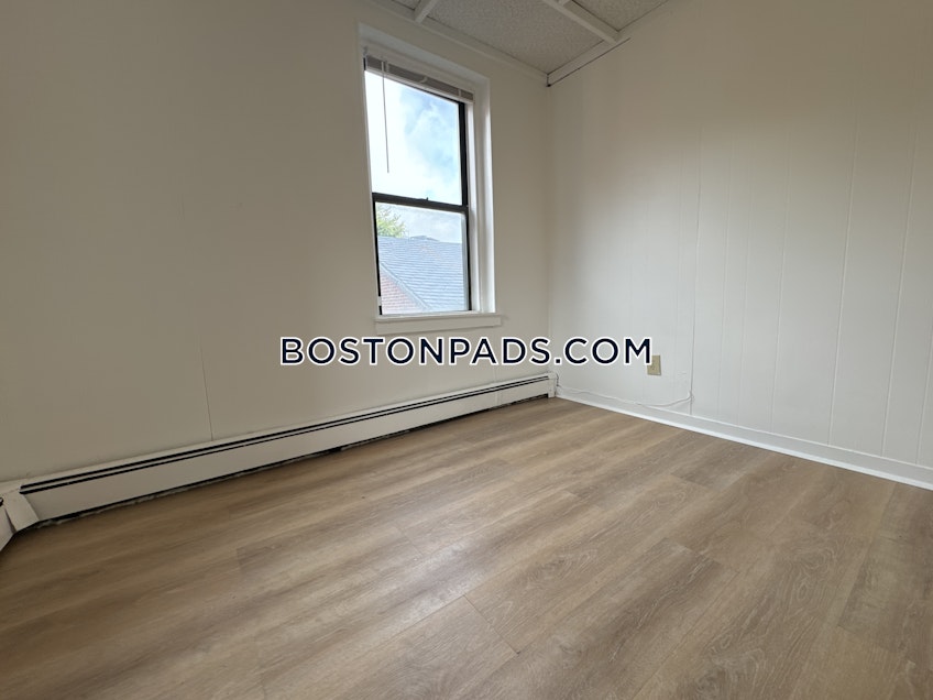 Boston - $2,450+ /month