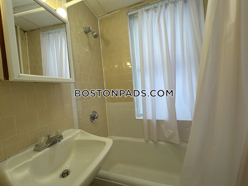 Boston - $2,450+ /month
