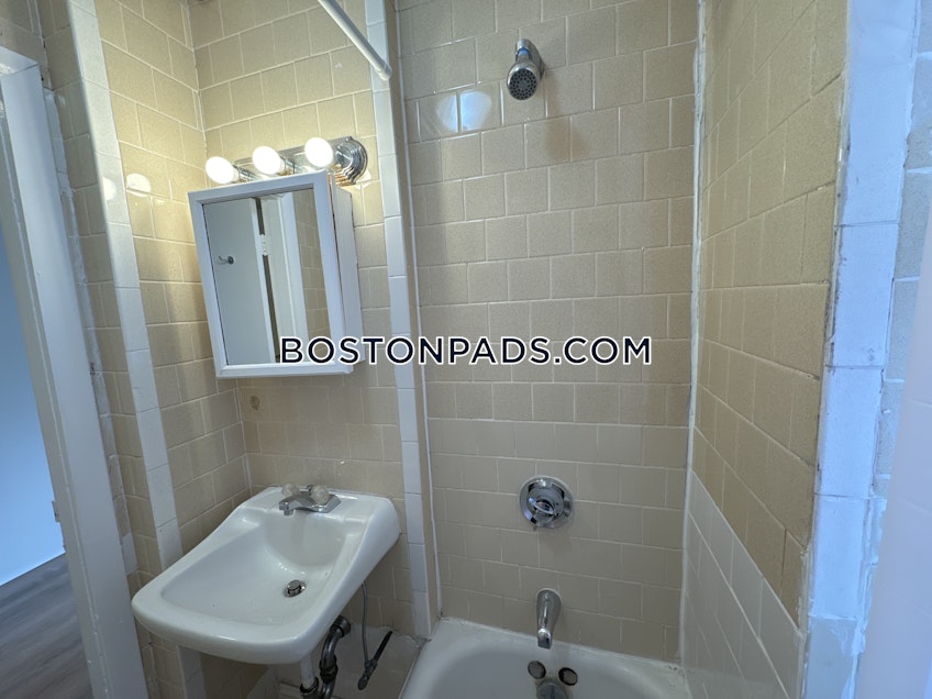 Boston - $2,450+ /month