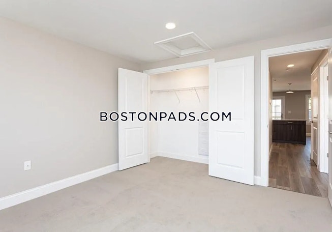 Waltham - $3,895+ /mo