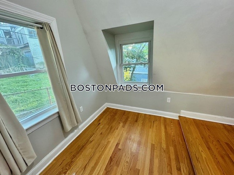 Saint James Place, Boston