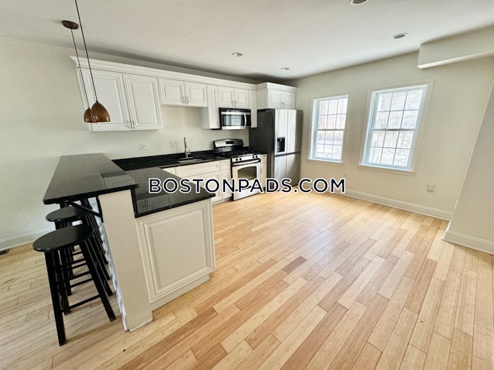 fort-hill-apartment-for-rent-4-bedrooms-2-baths-boston-5000-8015906 
