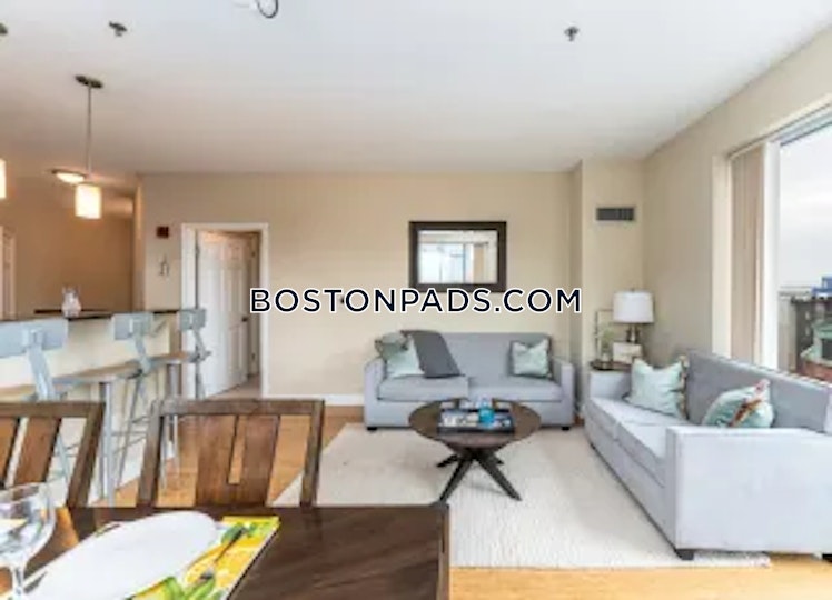 West Broadway, Boston