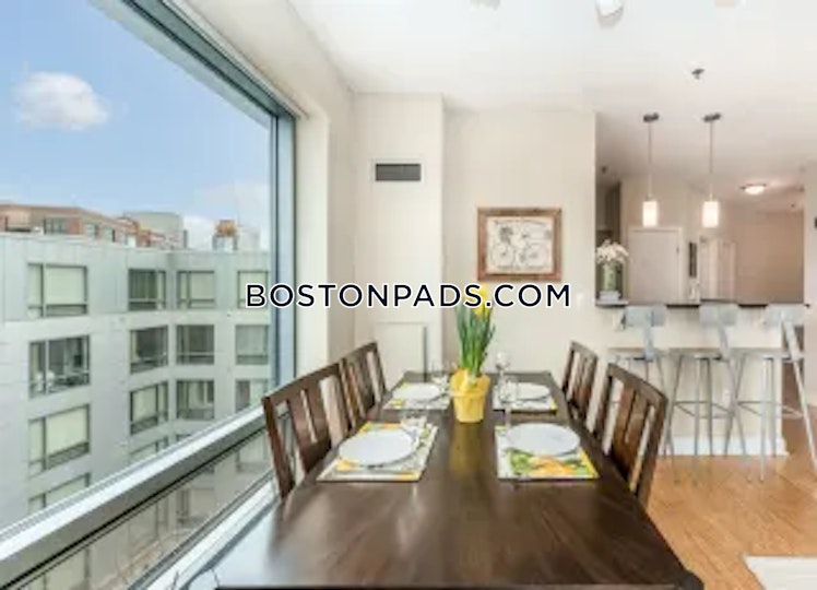 West Broadway, Boston