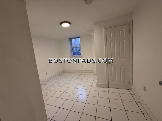 Roxbury Crossing - $4,550+ /mo