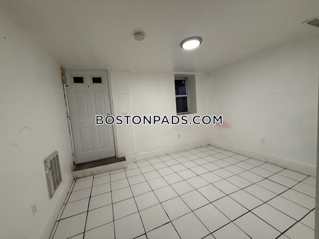 Roxbury Crossing - $4,550+ /mo
