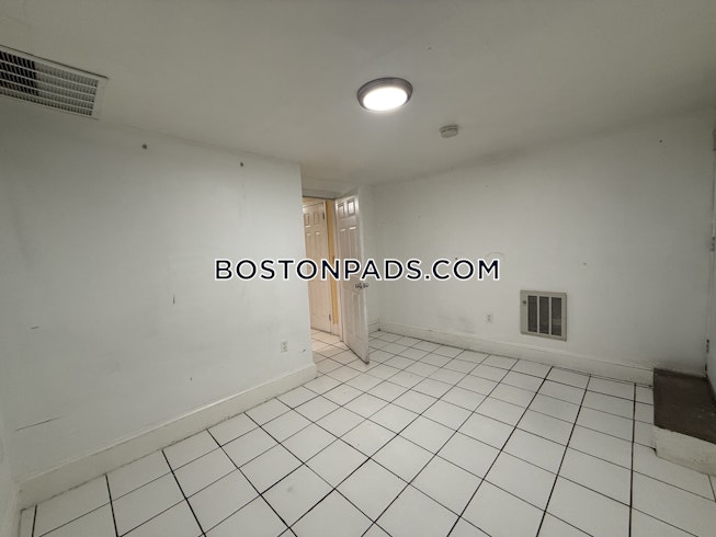 Roxbury Crossing - $4,550+ /mo