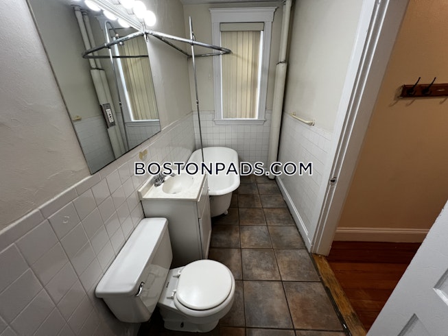 Boston - $2,100+ /mo