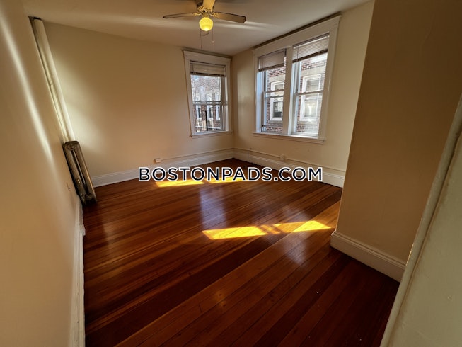 Boston - $2,100+ /mo