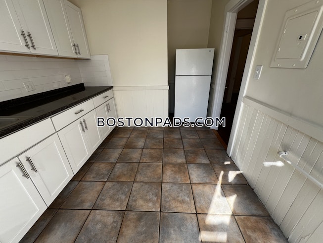 Boston - $2,100+ /mo