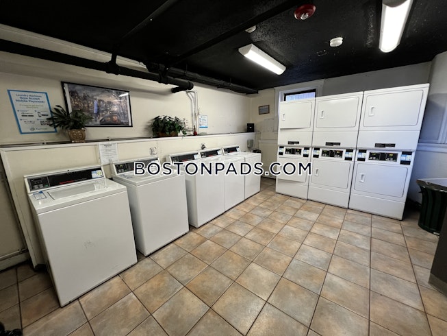 Boston - $2,100+ /mo