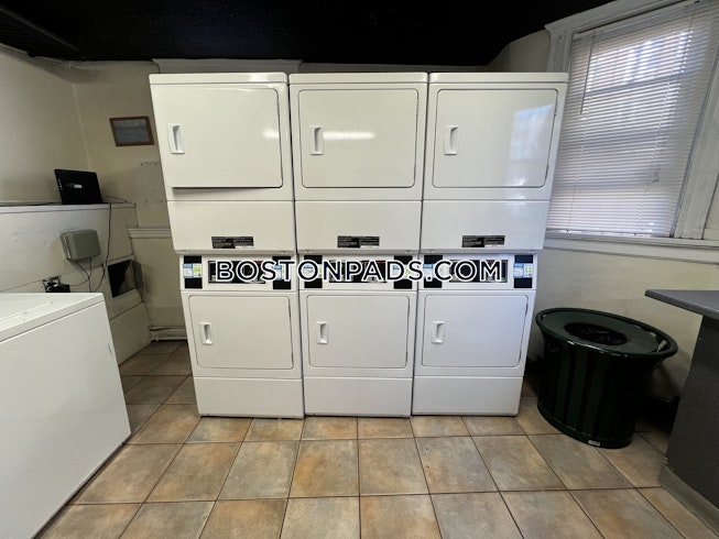 Boston - $2,100+ /mo