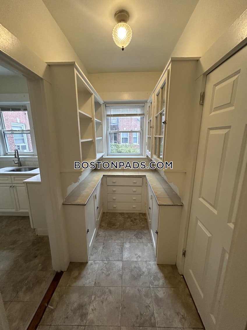 Somerville - $4,250+ /month