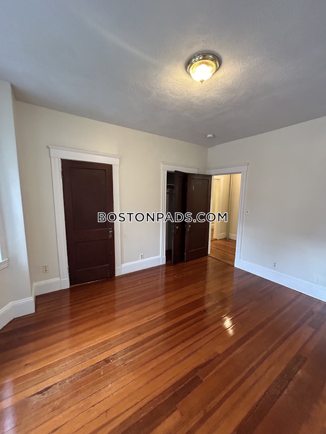 Somerville - $4,250+ /mo
