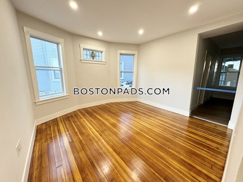 East Cottage St. Boston photo 10