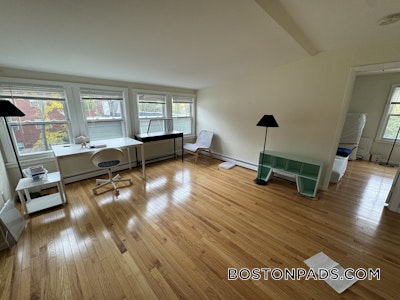 Somerville Apartment for rent 2 Bedrooms 1 Bath  Dali/ Inman Squares - $2,600