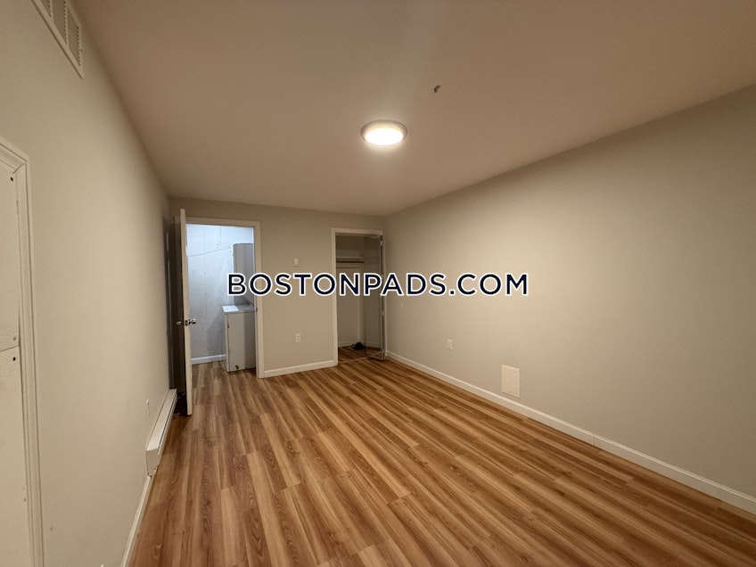 Boston - $3,500+ /month