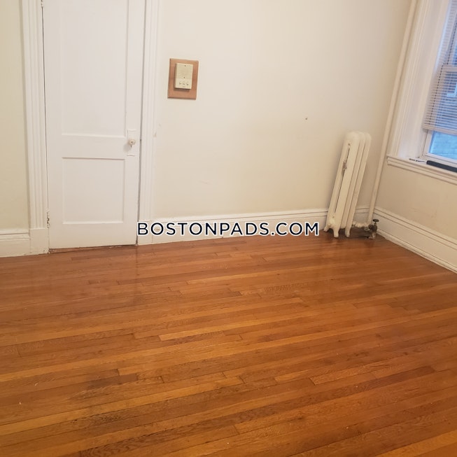 Boston - $2,150+ /mo