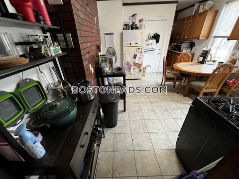 Hillside St. Boston photo 15