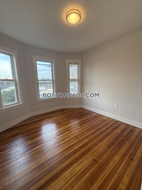 East Cottage St. Boston photo 44