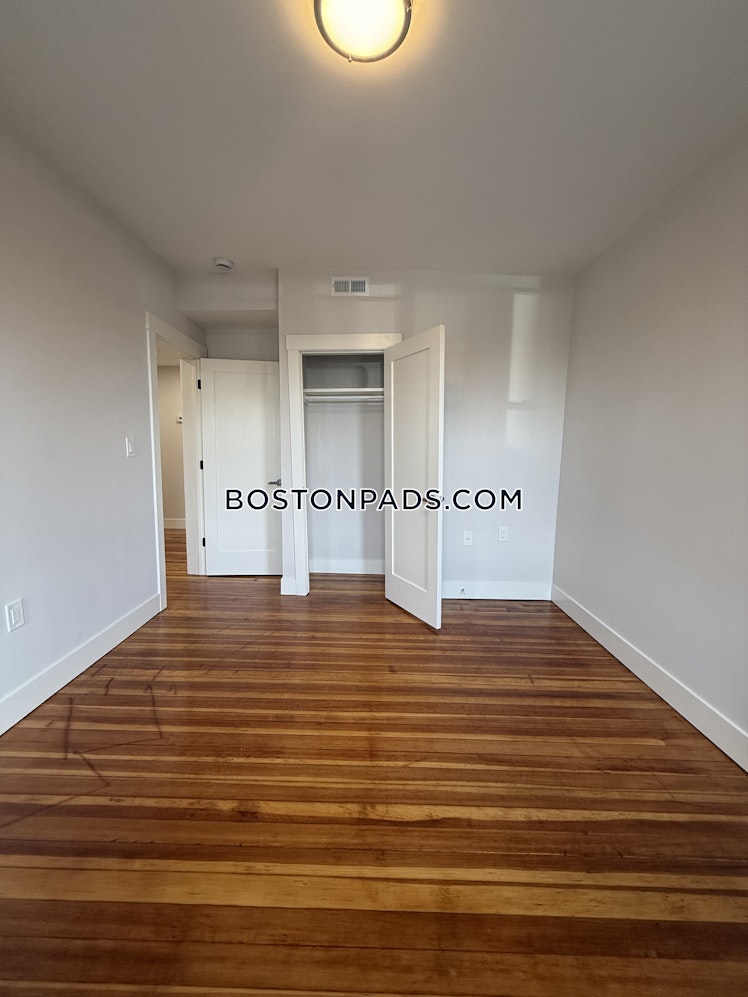 East Cottage St., Boston