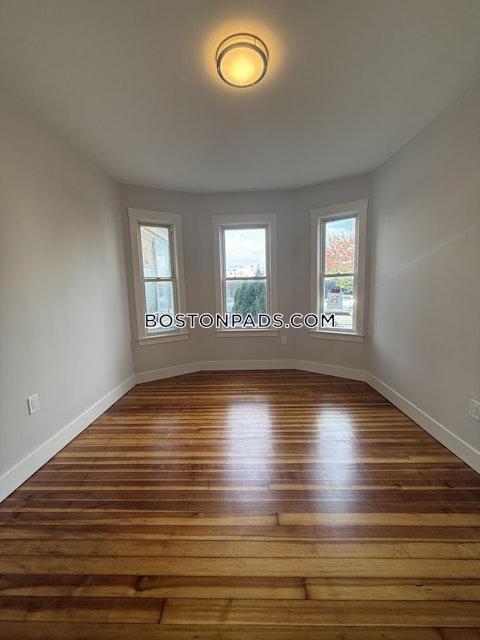 East Cottage St. Boston photo 39