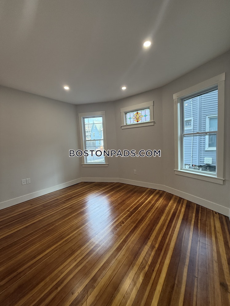 East Cottage St., Boston