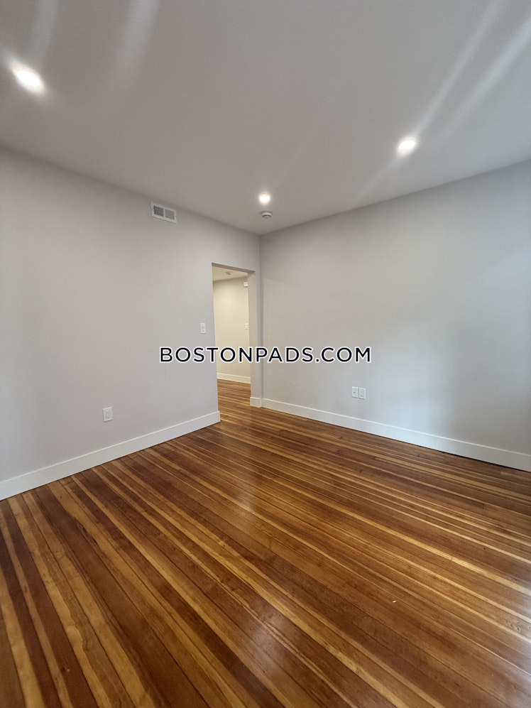 East Cottage St., Boston