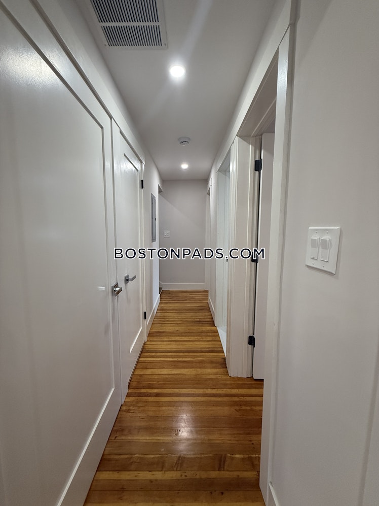 East Cottage St., Boston