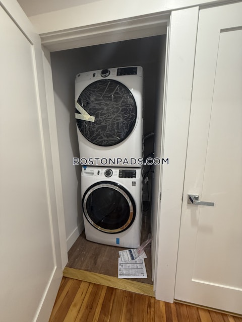 East Cottage St. Boston photo 6