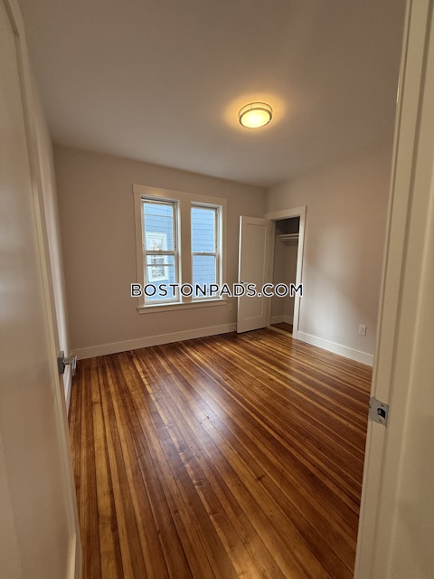 East Cottage St. Boston photo 28