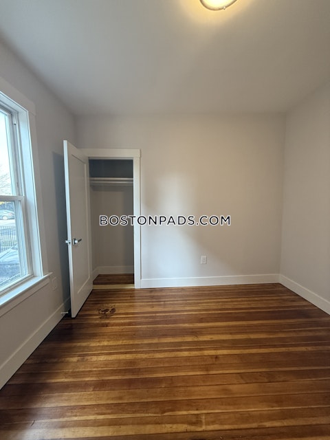 East Cottage St. Boston photo 26