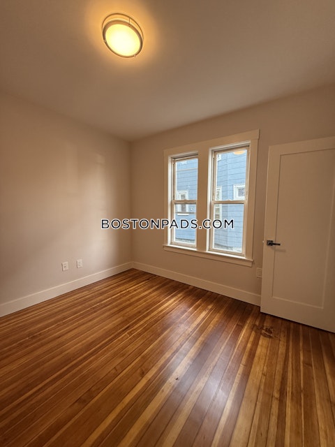 East Cottage St. Boston photo 24