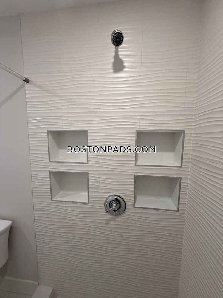 East Cottage St., Boston