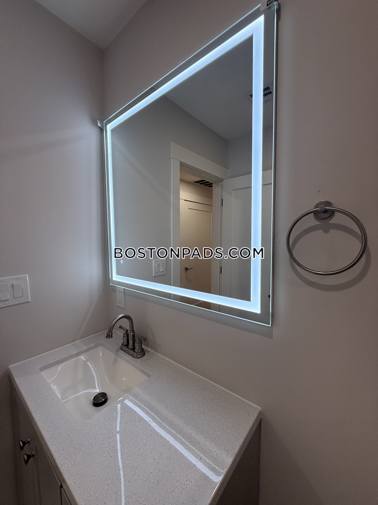 East Cottage St., Boston