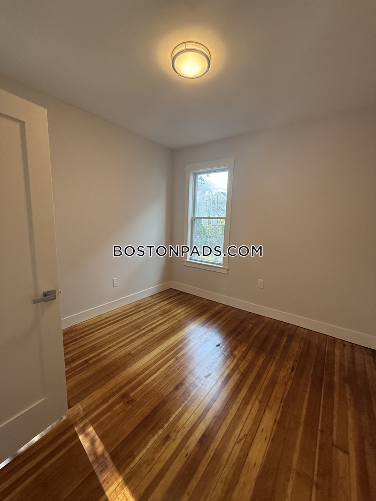 East Cottage St., Boston