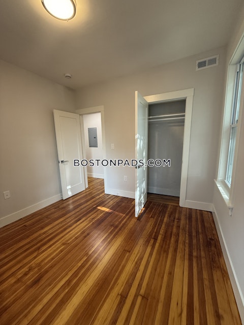 East Cottage St. Boston photo 18