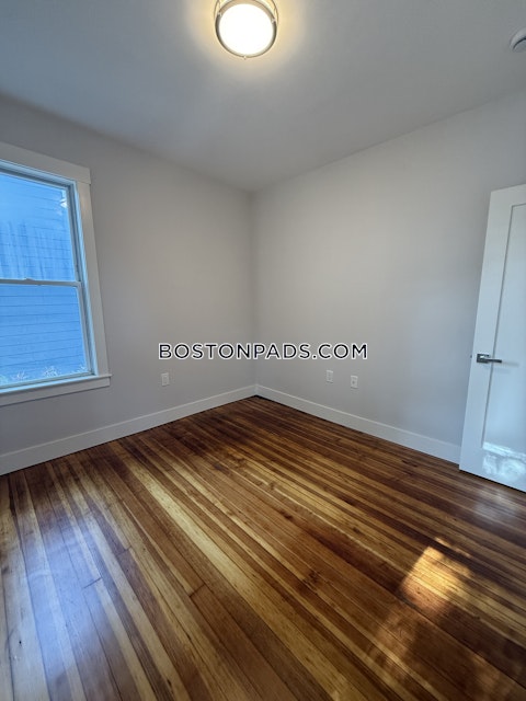 East Cottage St. Boston photo 17