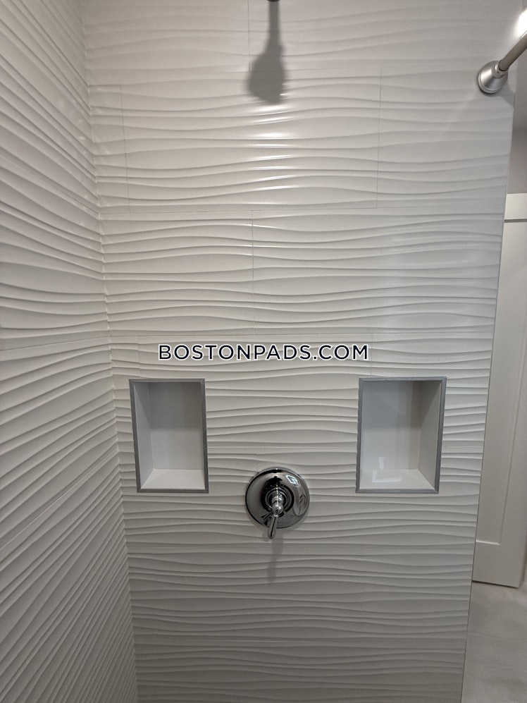 East Cottage St., Boston