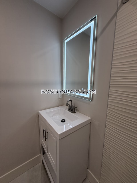 East Cottage St. Boston photo 59